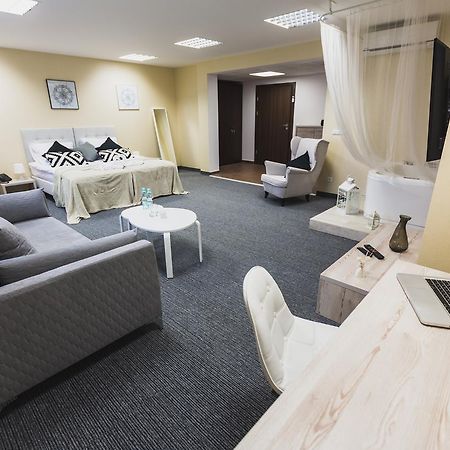 Czarno Na Bialym Hotel Krakow Exterior photo